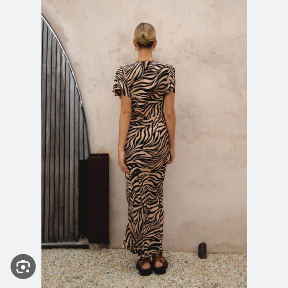 VRG GRL Drop The Print Bias Cut Maxi Dress, Size 8 - Picture 3 of 5